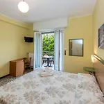 Adriana Hotel *