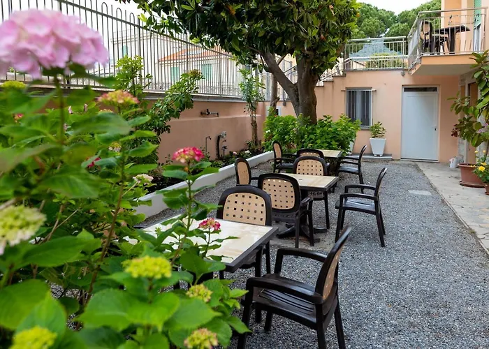 Adriana Hotel Pietra Ligure