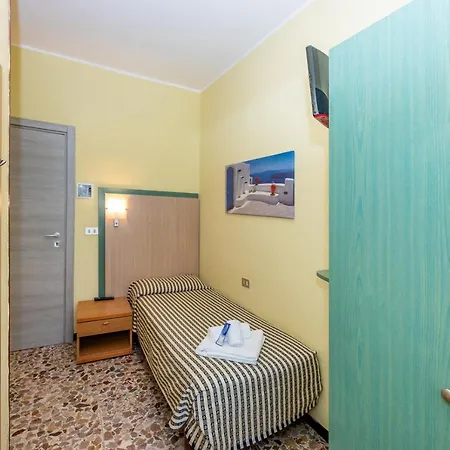 Hotel Adriana *