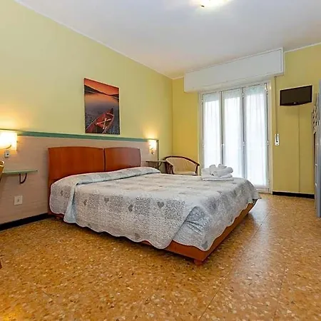 Adriana Hotel *
